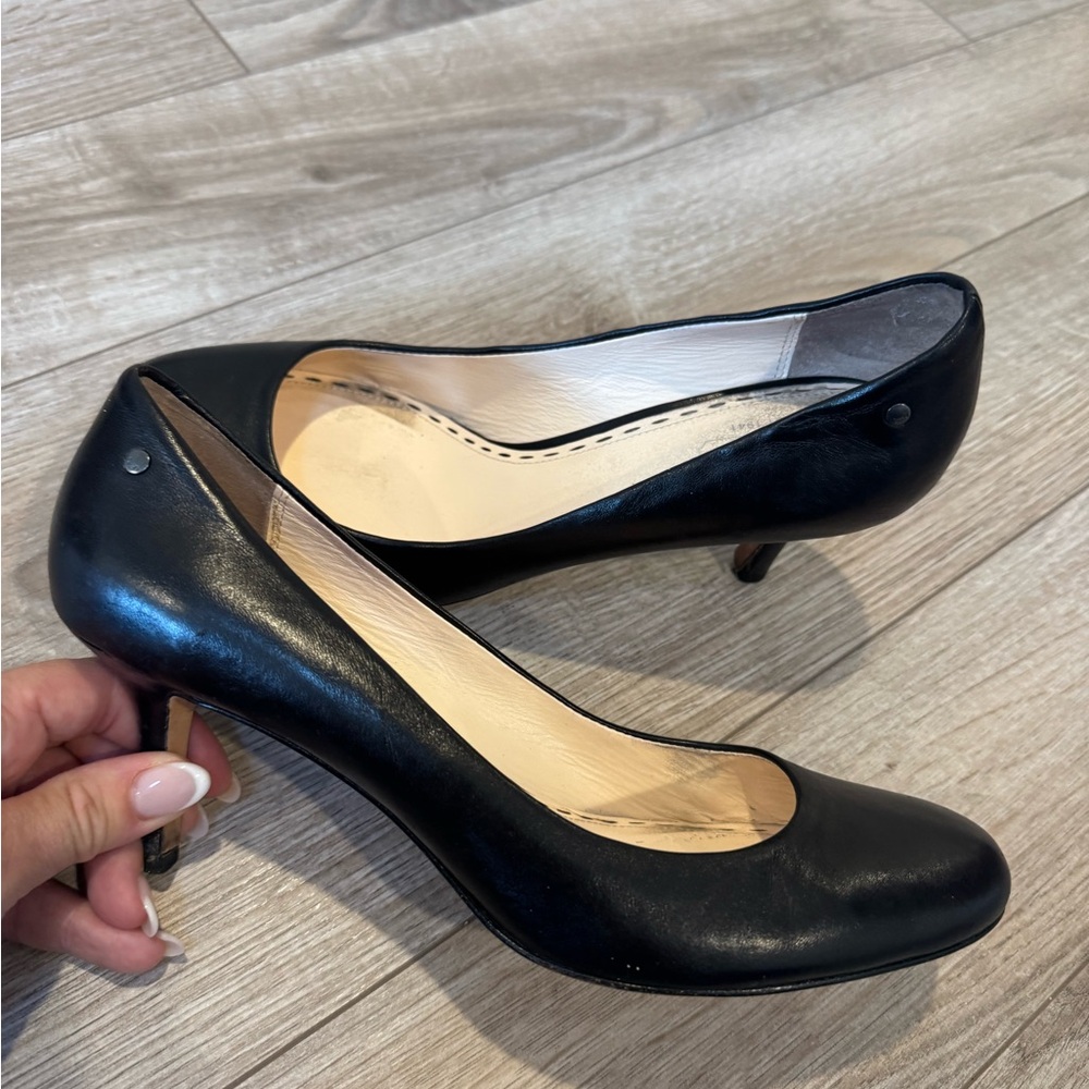 Coach Women’s Missy 2.5 Heel Black Leather Pumps size 39 - Picture 3 of 10